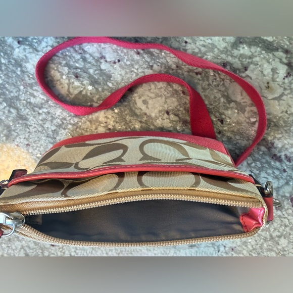 Coach Beige and Pink Crossbody Bag - Picture 12 of 16